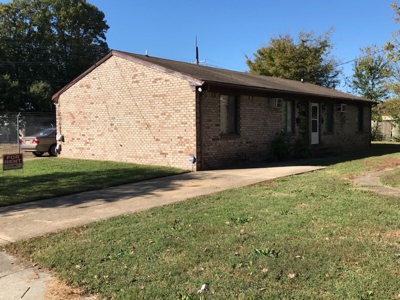 2804 Myrtle Ave., Apt.A, Norfolk, VA 23504 - 2804 Myrtle Ave