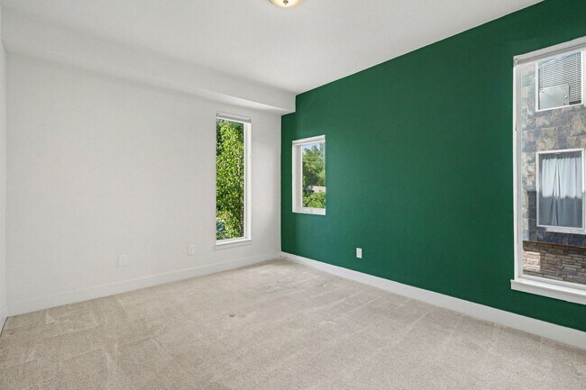 Building Photo - 14936 E Hampden Ave