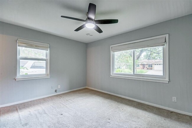 Building Photo - 515 Azaleadell Dr