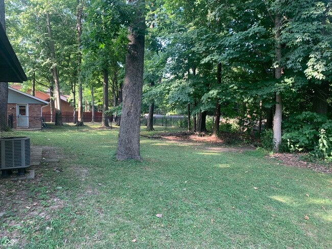 Building Photo - 333 Beechwood Ct