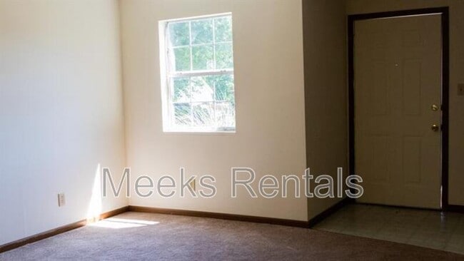 Building Photo - 101 Boncarbo Ln