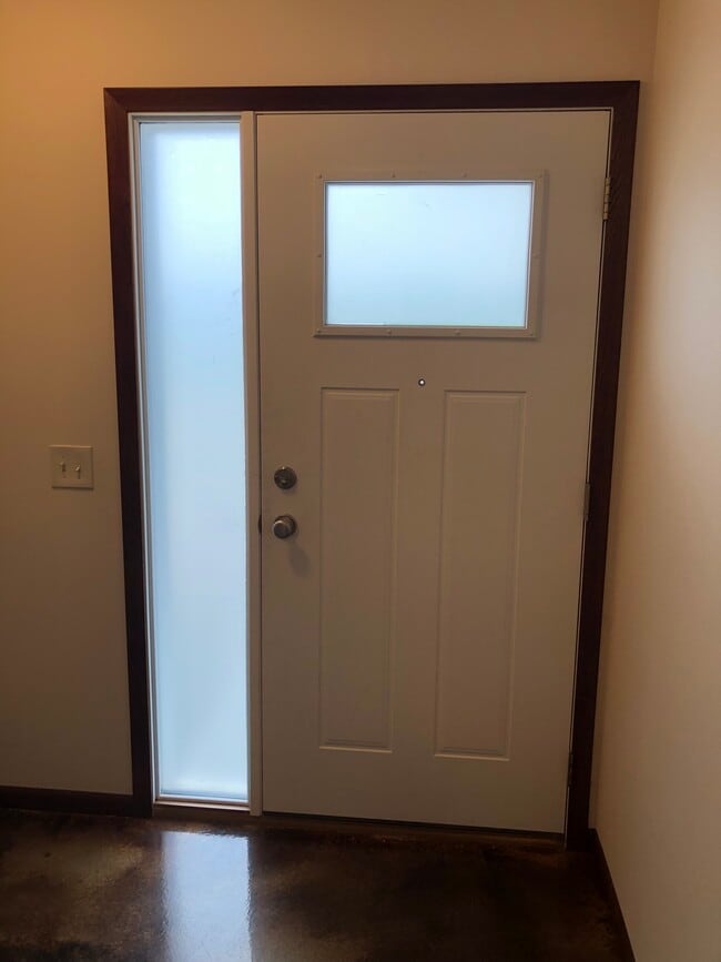 Building Photo - Williow Trail