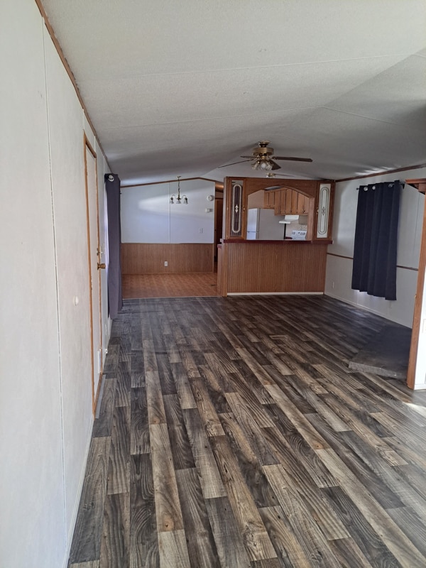 Building Photo - 108 S Calaman Ln