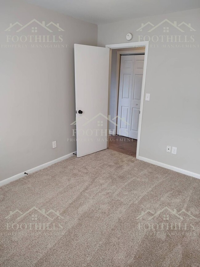 Building Photo - 3-Bedroom Rental Near Anderson University