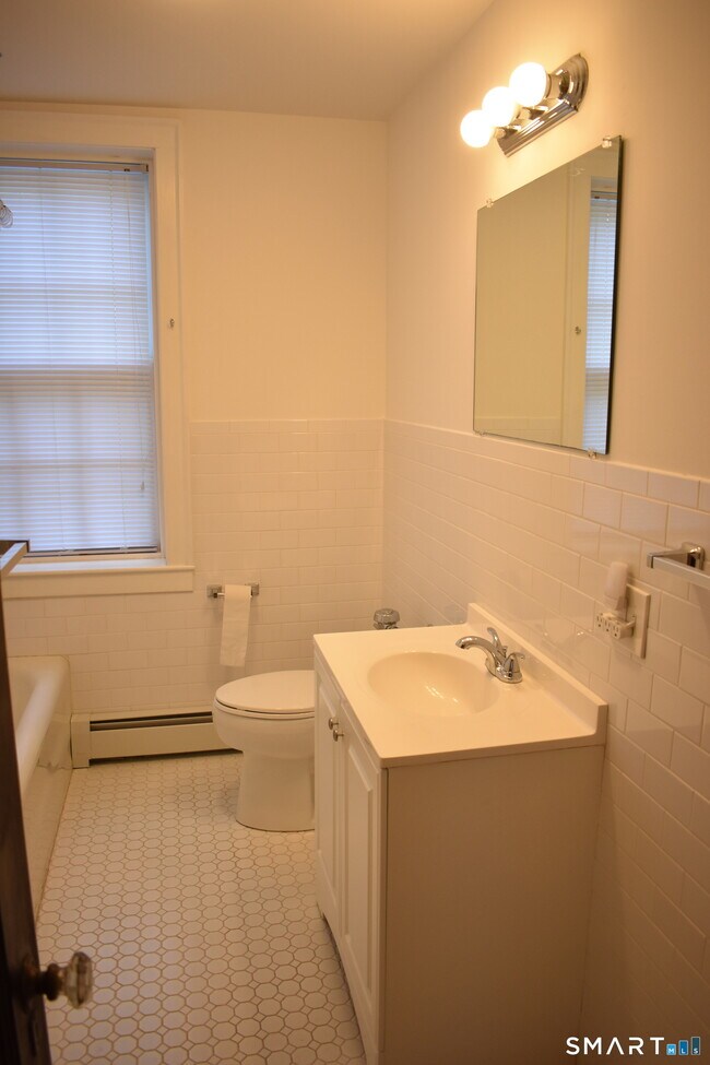 Building Photo - 151 Cold Spring St