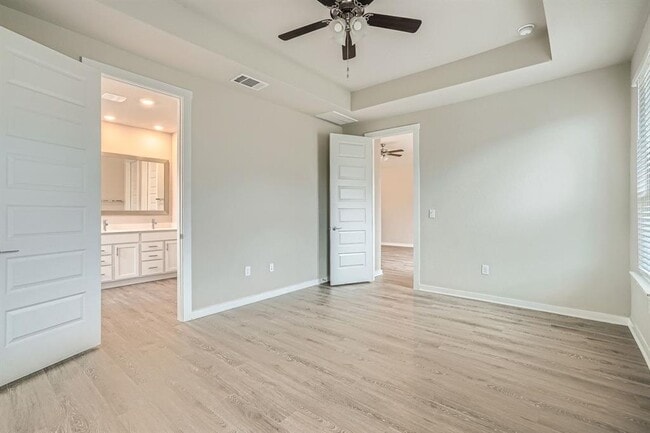 Building Photo - 2032 Wilsons Warbler Dr