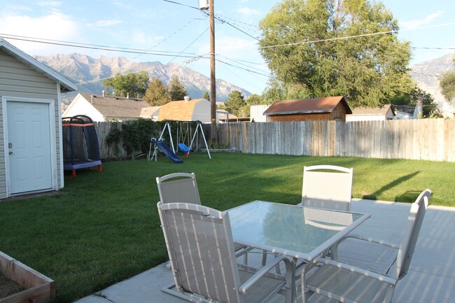 Building Photo - Beautiful 3 Bedroom Home in Orem!