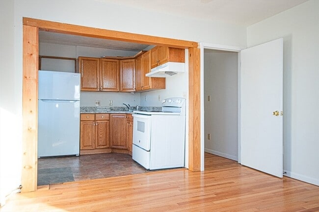 Building Photo - 29 William St