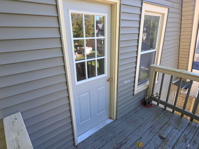 Building Photo - 1214 Hamilton St