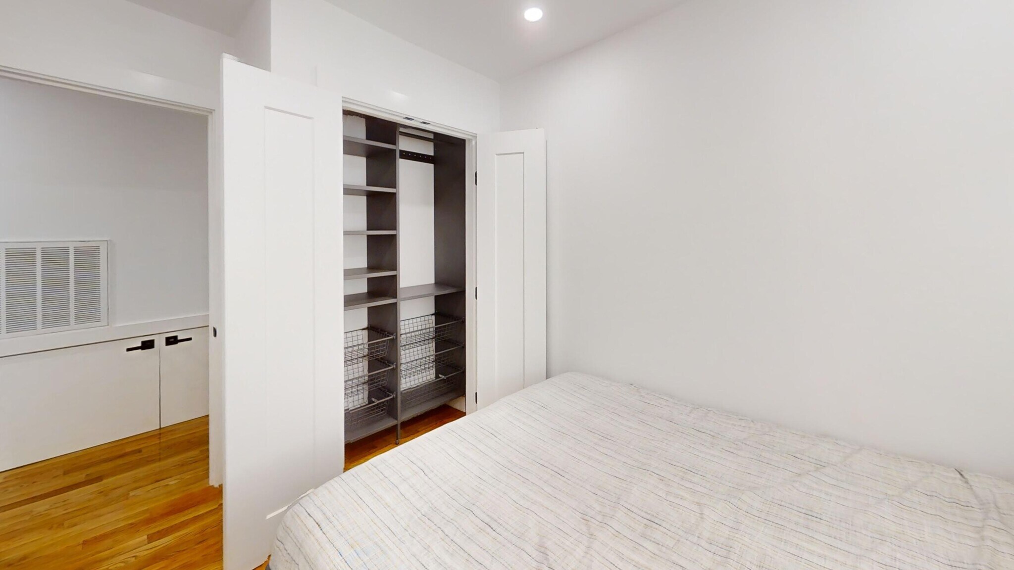 Building Photo - 36 Shepard St