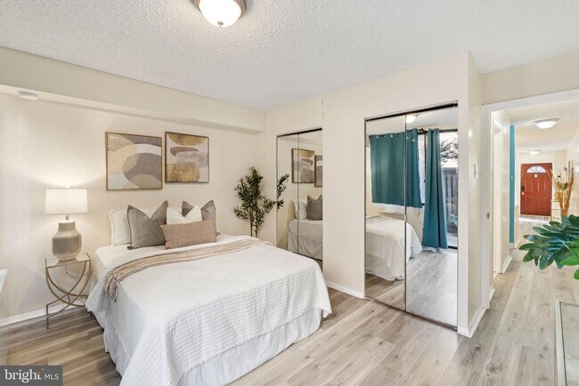 Building Photo - 1245 13th St NW