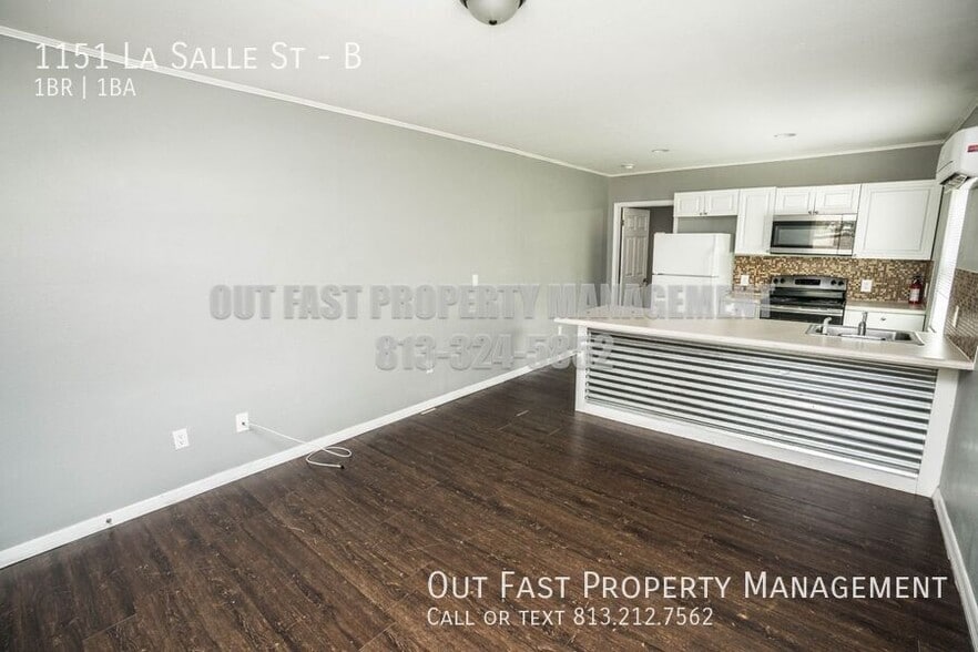 Building Photo - 1151 La Salle St