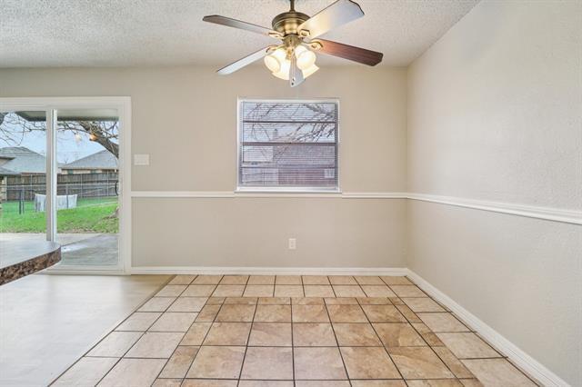 Building Photo - 413 Glenhaven Dr