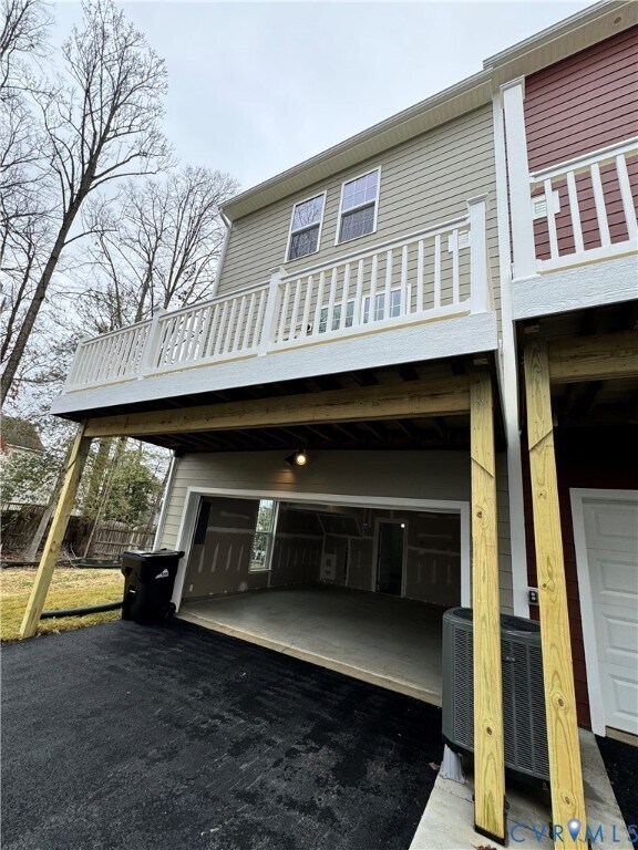 Building Photo - 13836 Randolph Pond Ln