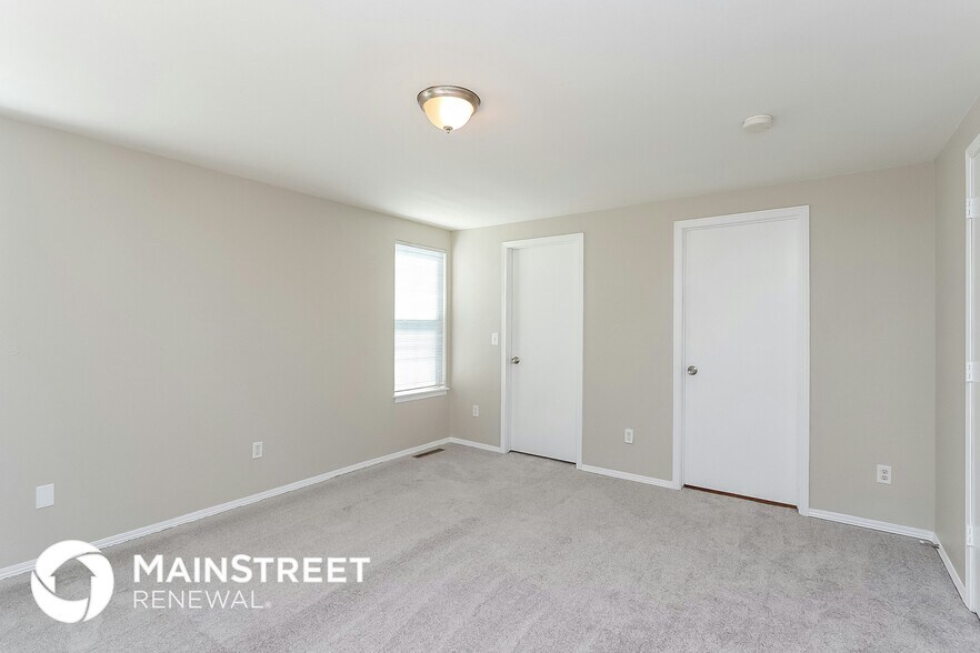 Building Photo - 8042 N Bryant St