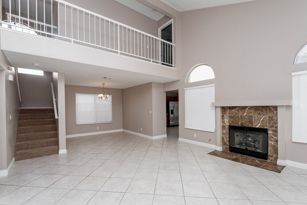 Building Photo - 60 Fantasia Ln