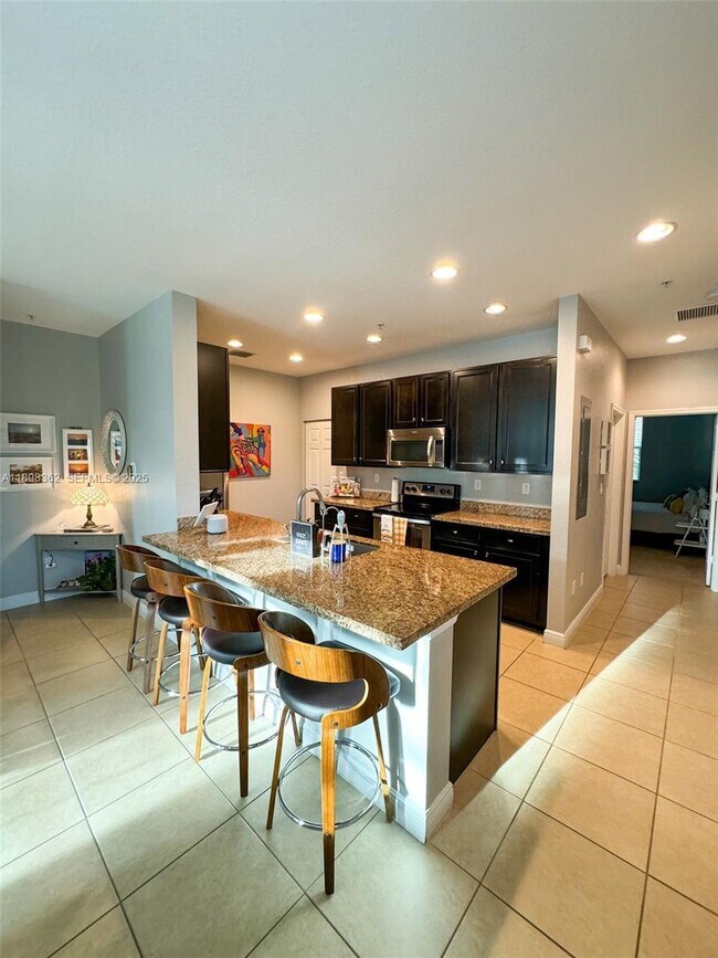 Building Photo - 1006 SW 147th Ave