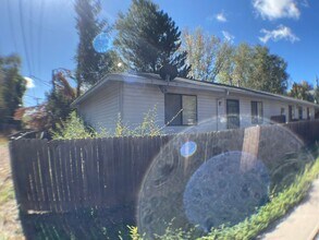 Building Photo - Delightful 2 bedroom 1 bathroom home in Sunnsyside!