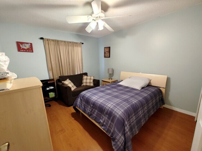 Building Photo - 894 NW 134th Pl