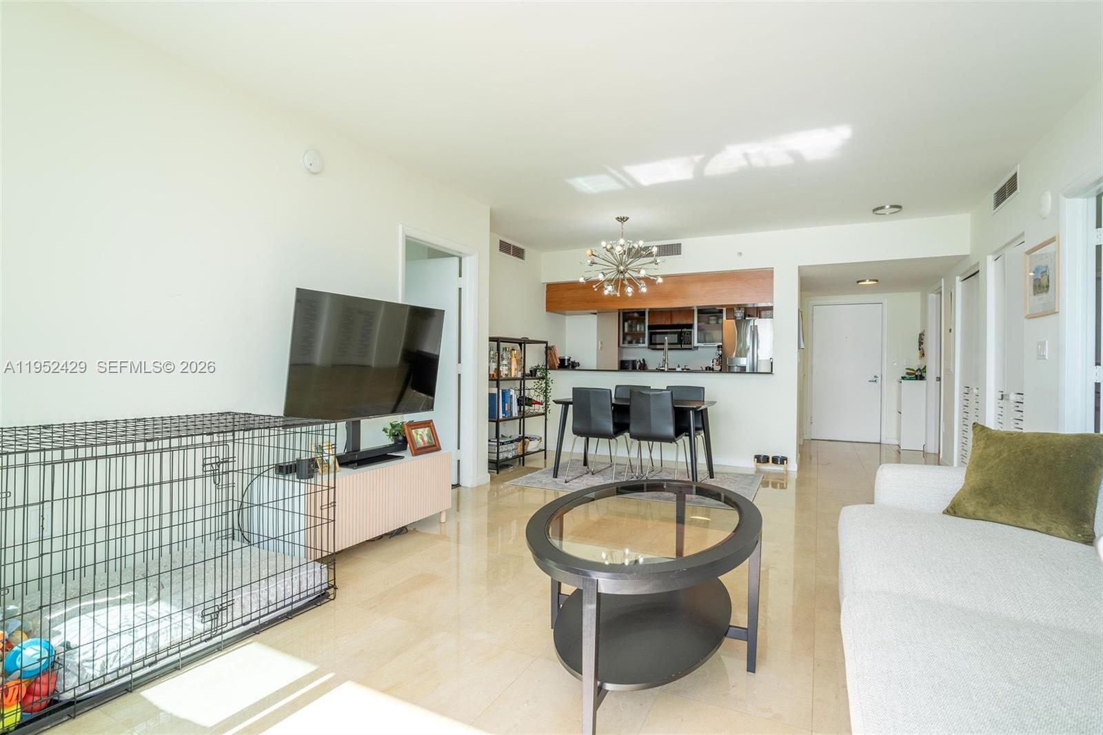 Building Photo - 1800 N Bayshore Dr