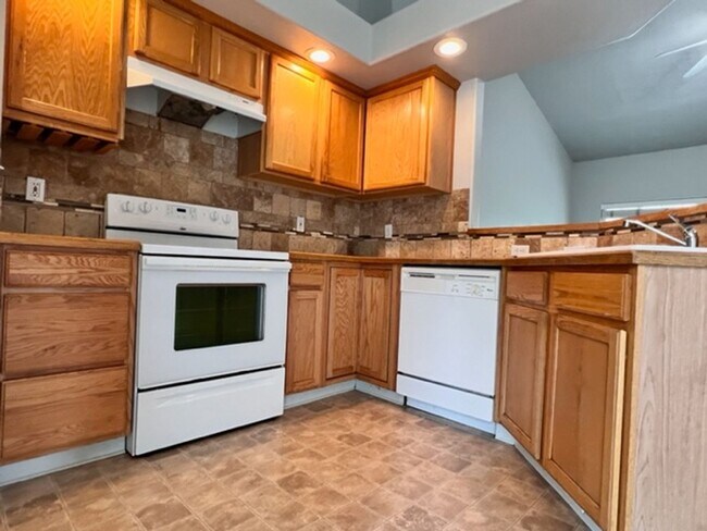 Building Photo - Beautiful single level home in Meridian with Community Pool!!