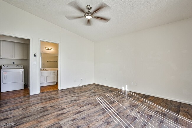 Building Photo - 1505 Wintergreen Dr