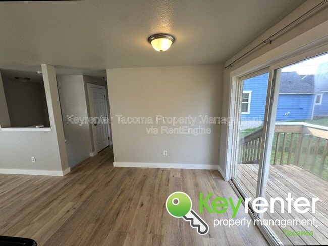 Building Photo - 2506 S Ash St