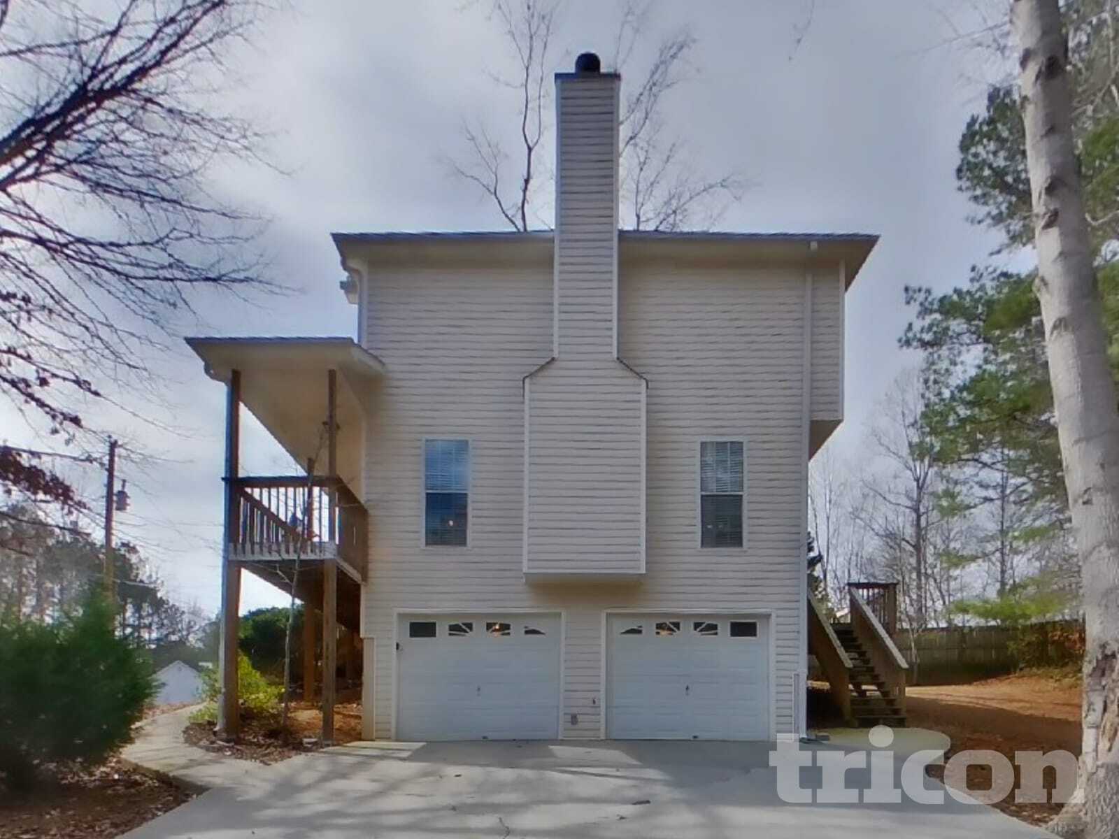 Building Photo - 214 Amber Trce