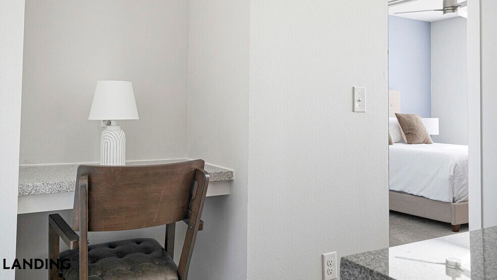 Building Photo - 701 Rahling Rd