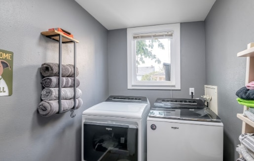 Building Photo - 5820 S Montgomery St