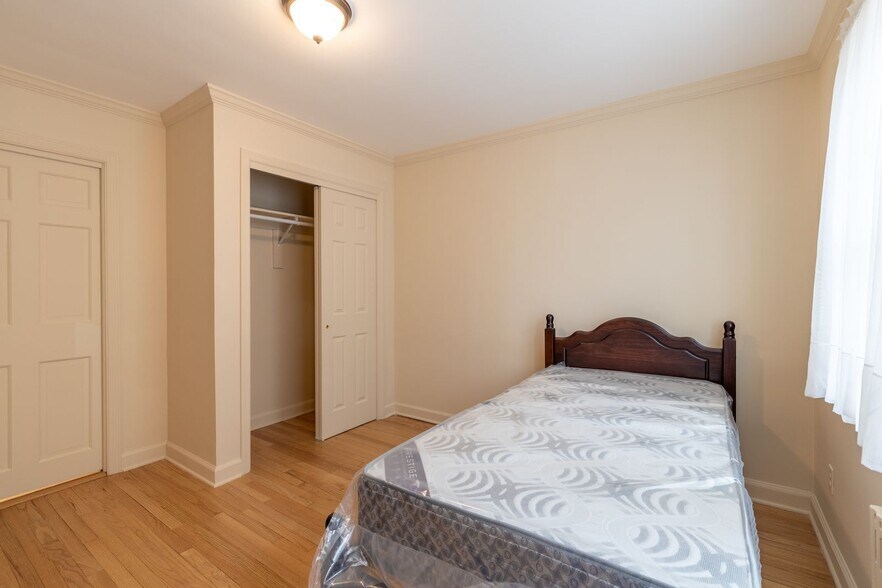 Building Photo - 42 Jefferson Ave