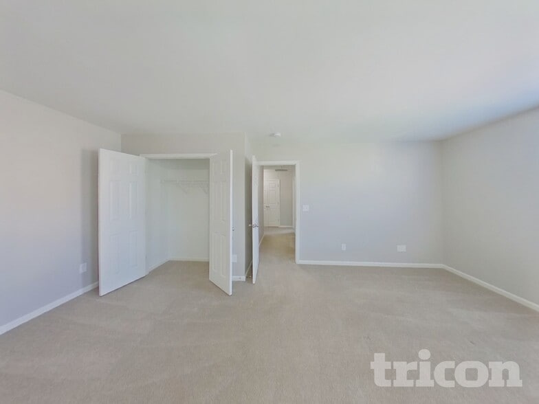 Building Photo - 3046 Willamette Valley Dr