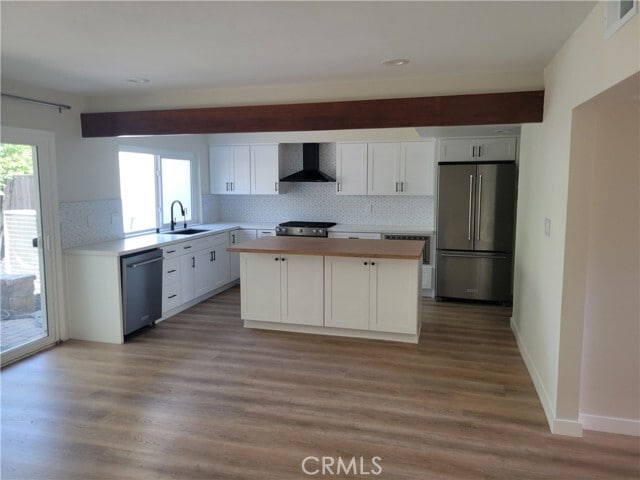 Building Photo - 11 Meadowsweet Way