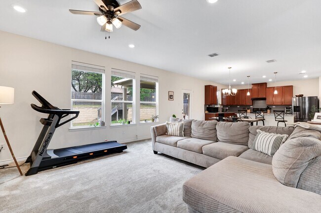 Building Photo - Make Boerne your home!