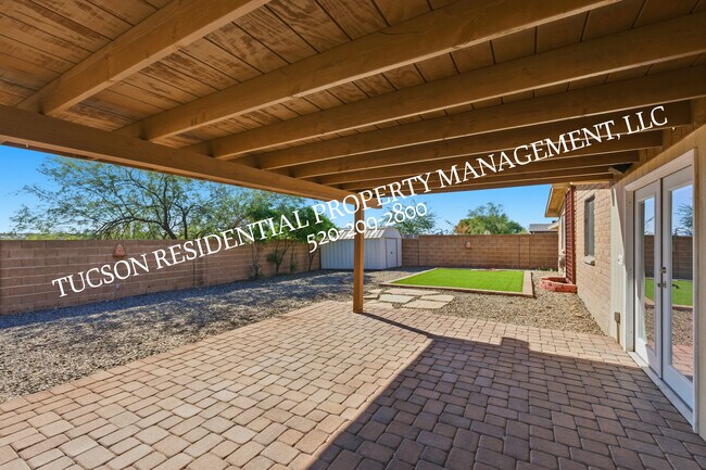 Building Photo - 9712 E Nicaragua Pl