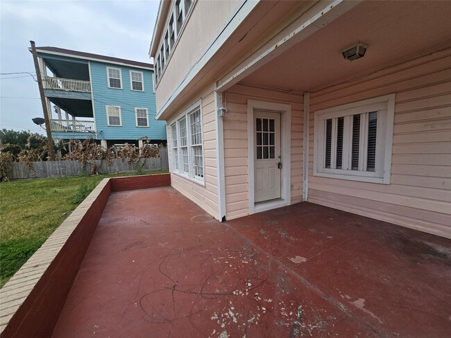 Building Photo - 5712 Maco St