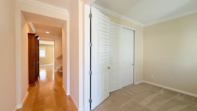 Building Photo - Beautiful 4BD/3BA, Two-Story Townhome in Alamo Creek, Danville- Available NOW!