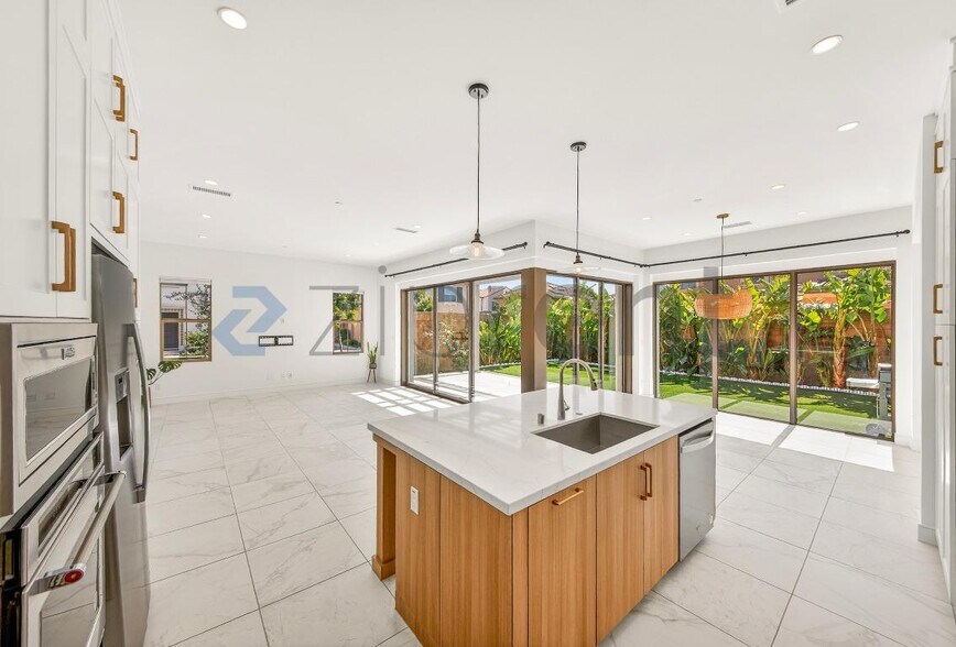 Building Photo - 123 Spotted Quail