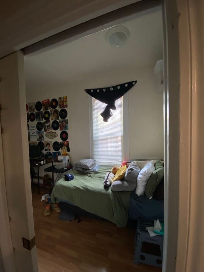 Building Photo - 312 S Pine St