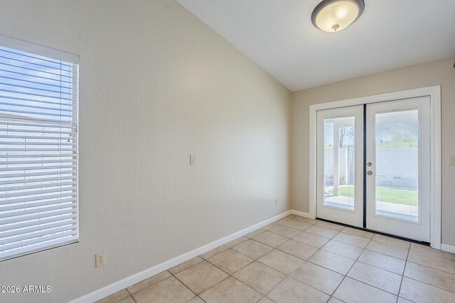 Building Photo - 7707 S Kenwood Ln