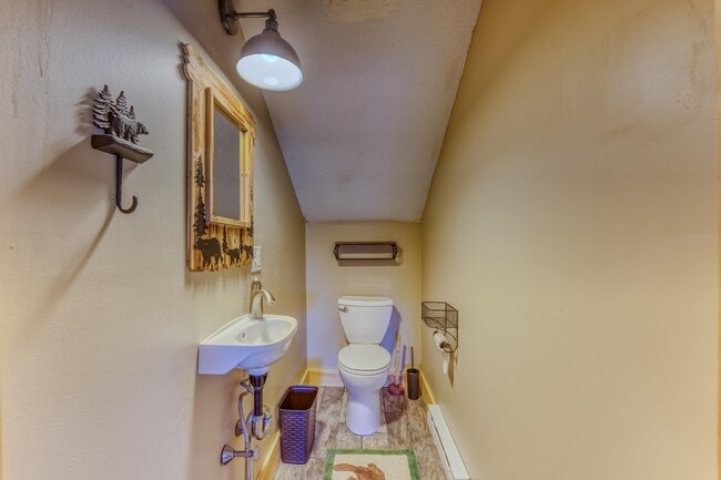 Building Photo - 28 Condo Rd