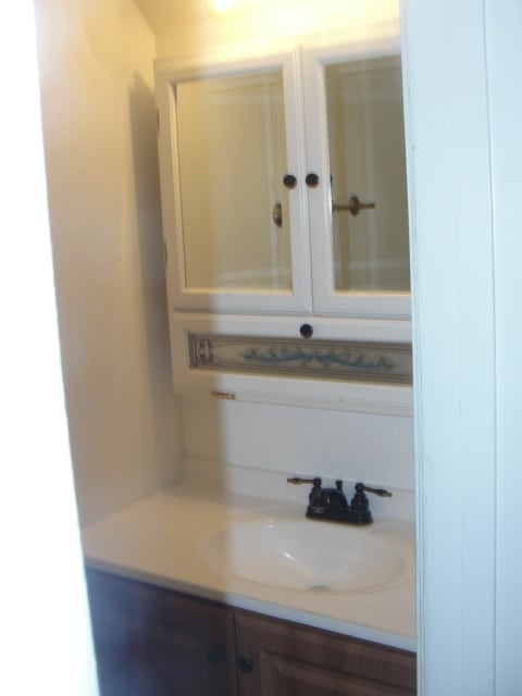 Downstairs 1/2 Bath - 4595 N 17th Ave