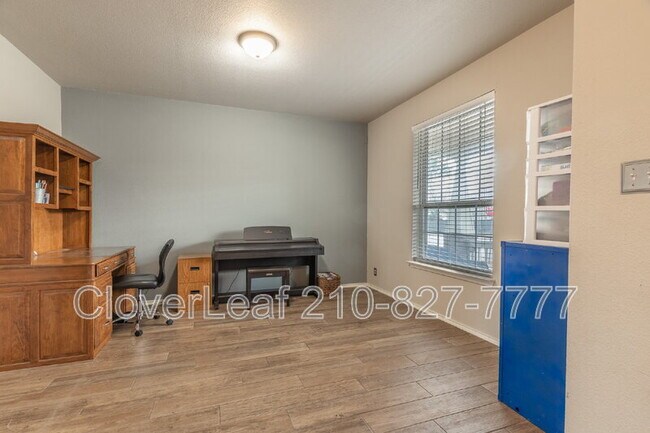 Building Photo - 170 Bentwood Ranch Dr