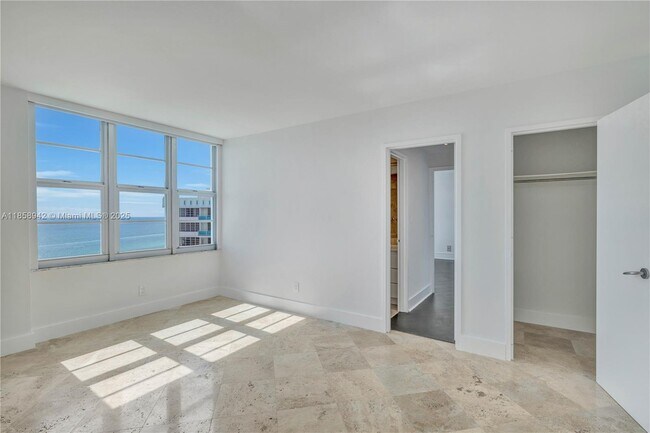 Building Photo - 5151 Collins Ave