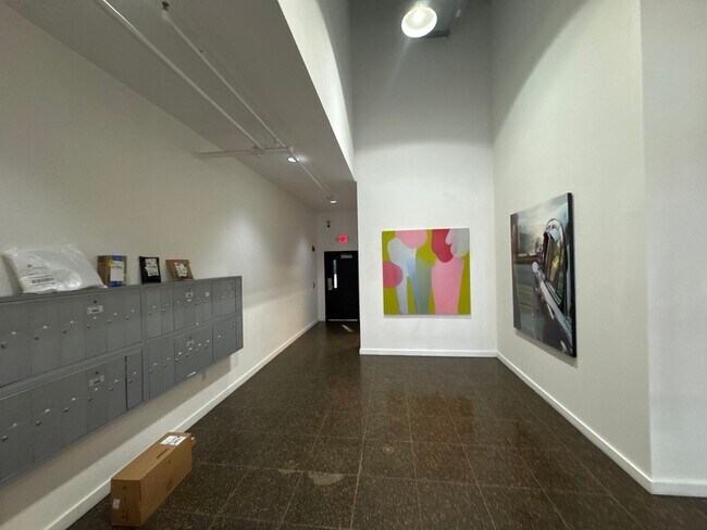 Building Photo - Iconic Kress Building 2BR Condo with Parking & Sound Panels