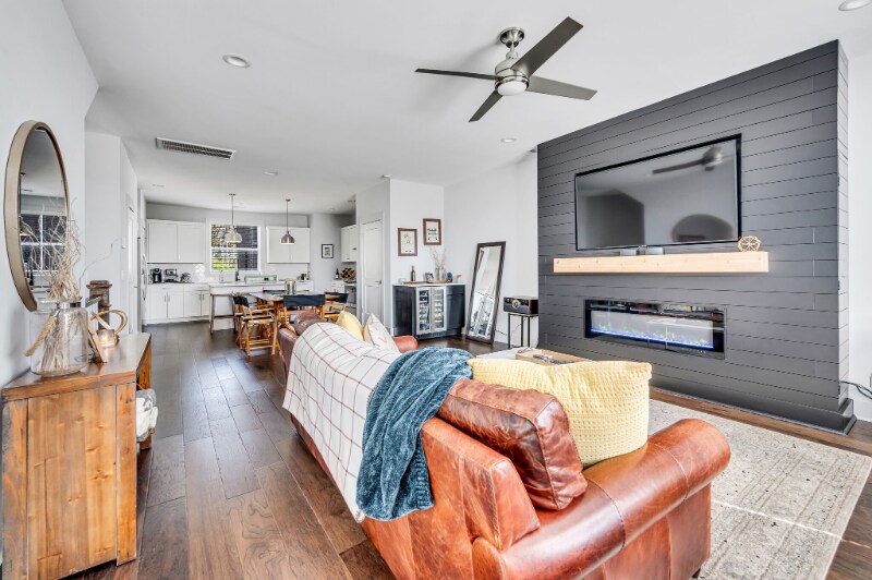 Building Photo - 740 Inspiration Blvd