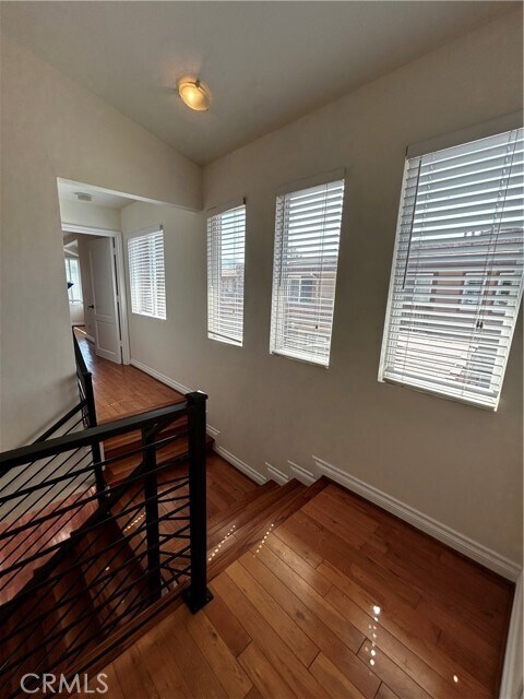 Building Photo - 5241 Colodny Dr