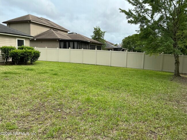 Building Photo - 13684 Chipperfield Ln