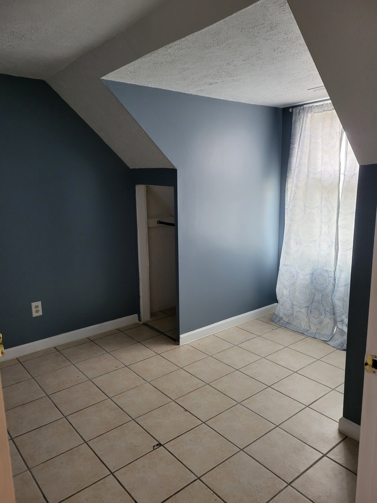 Bedroom 3 - 81 S Main St