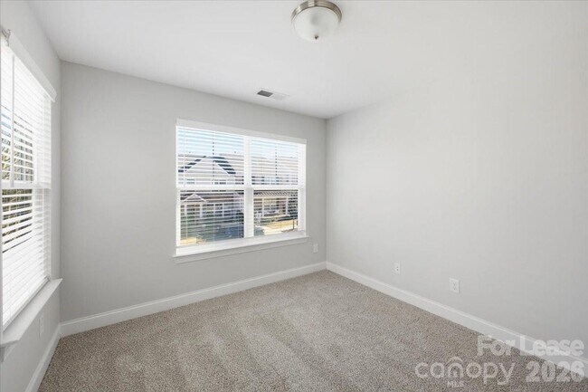 Building Photo - 1152 Township Pkwy